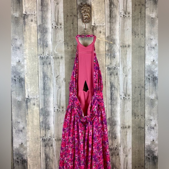 Lovers and Frends Hazel Gown in Liliana Floral Pink Size Large. - Picture 5 of 16